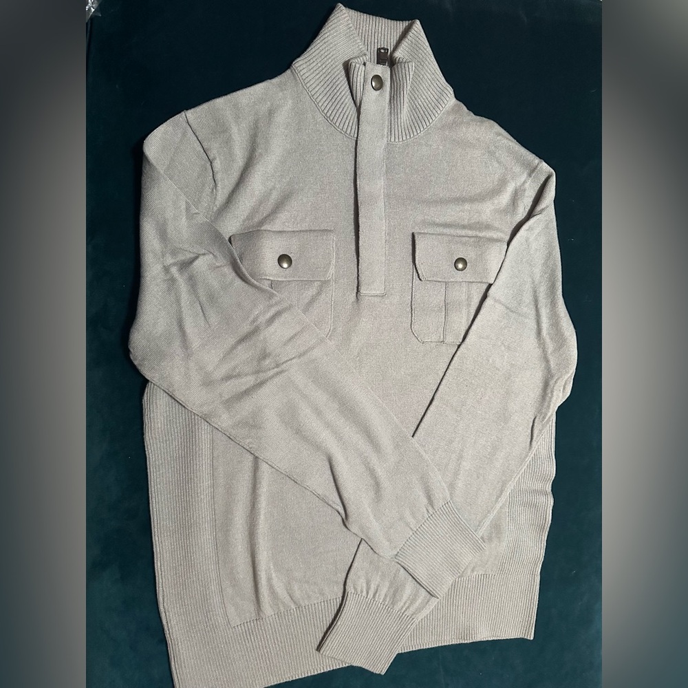 Men's Gray Banana Republic Sweater Pull Over 1/2 Buttoned Size Small